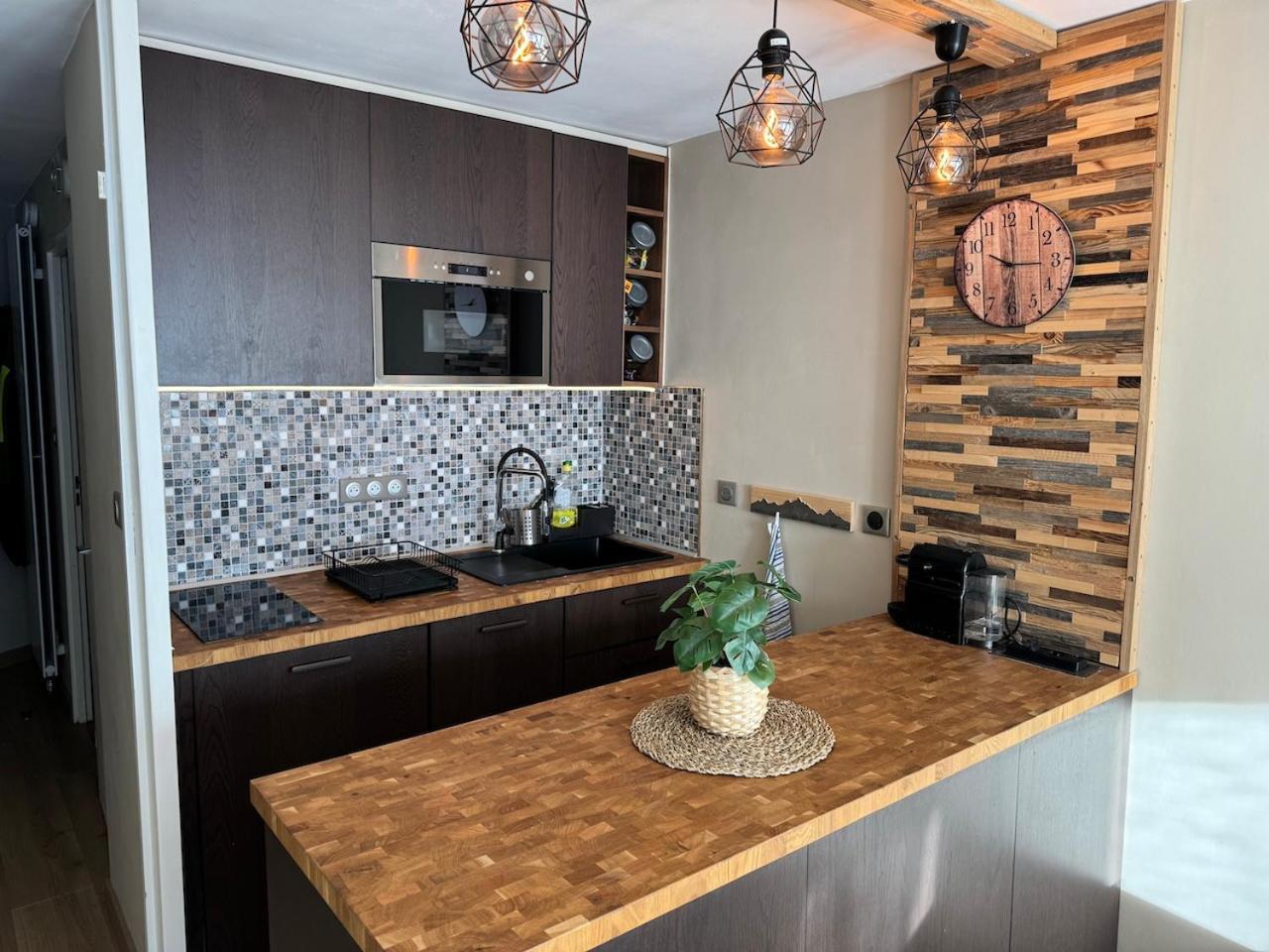 Apartamento Les Chalmettes 4 Personnes Au Pied Des Pistes Wifi - Balcon - Parking Montgenèvre