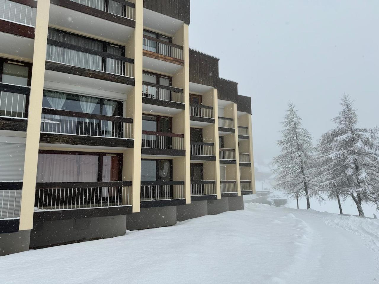 Les Chalmettes 4 Personnes Au Pied Des Pistes Wifi - Balcon - Parking Appartement Montgenèvre